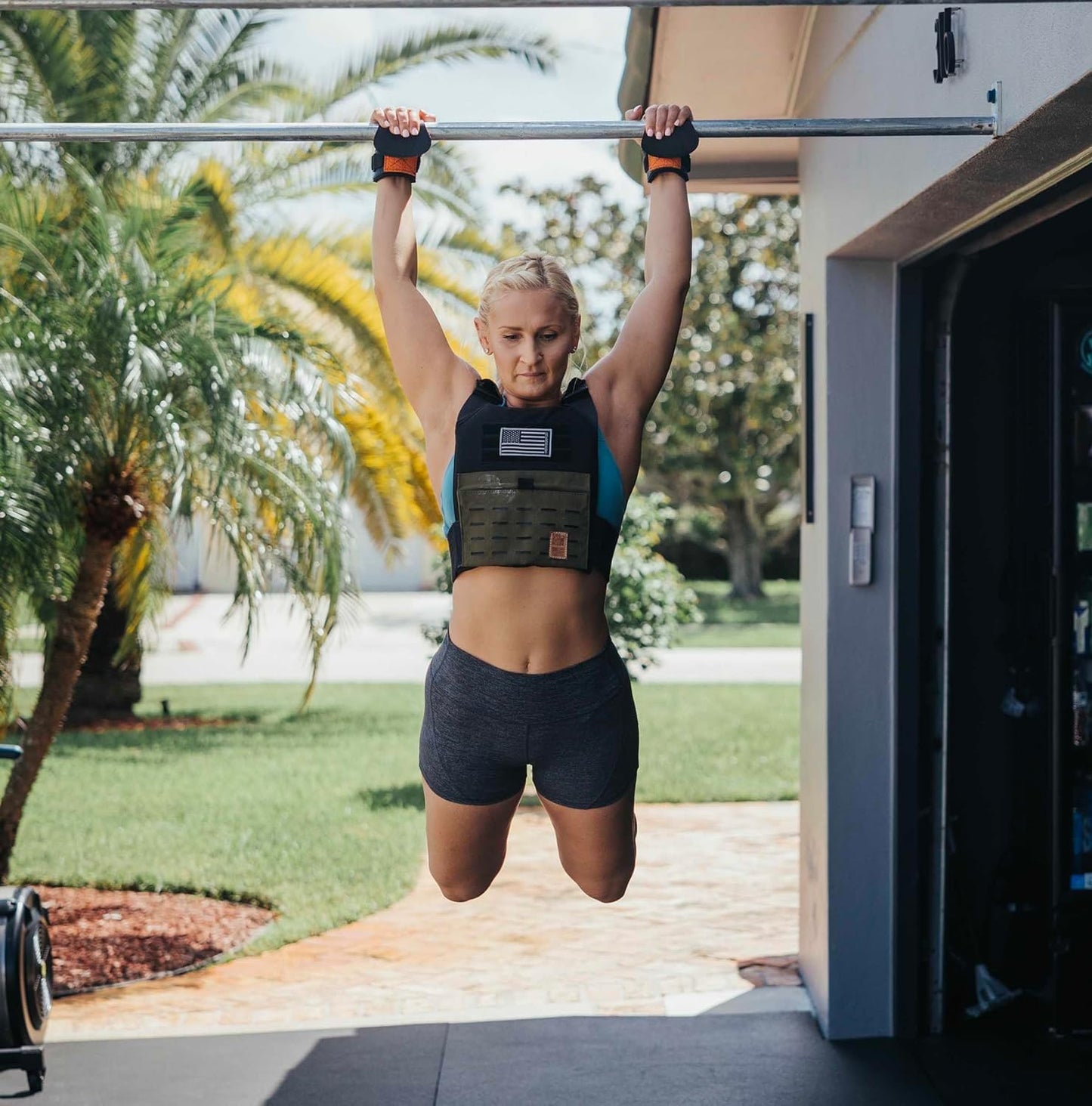 UBK MADE SPEED VEST Weighted Vest Woman Heavy-duty fabrics optimized for running and workouts 15lb sand plates (Green)